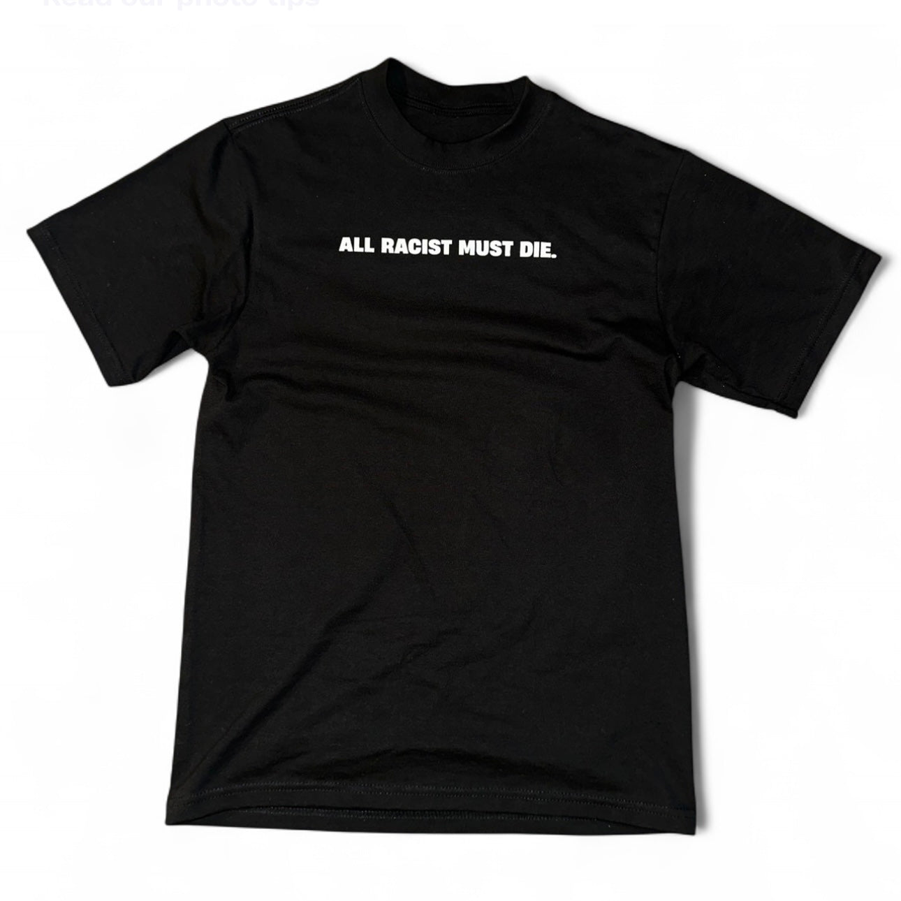SIMPLE ARMD TEE.